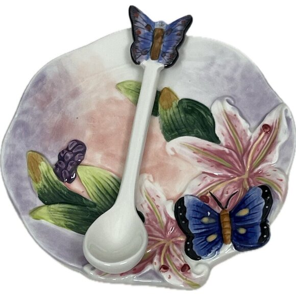 Corner Ruby Butterfly Lily Flower Ceramic Handcrafted Tea Cup-Saucer-Spoon Set - Picture 3 of 7